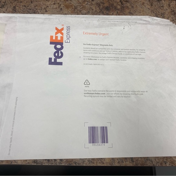 Fed ex shipping envelope - Picture 2 of 2